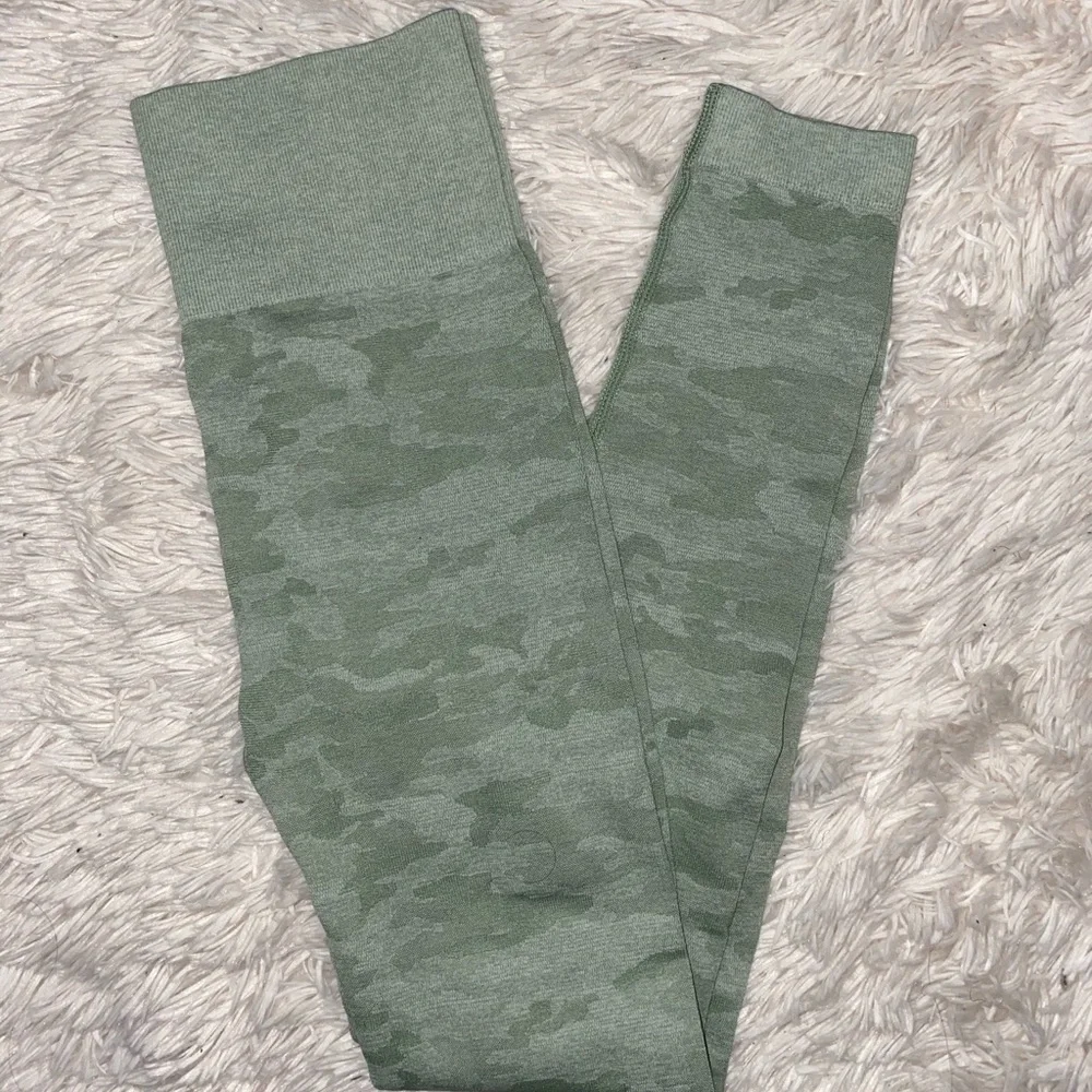 Green Camo Leggings - Picture 5 of 6